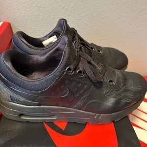 Air Max Zero